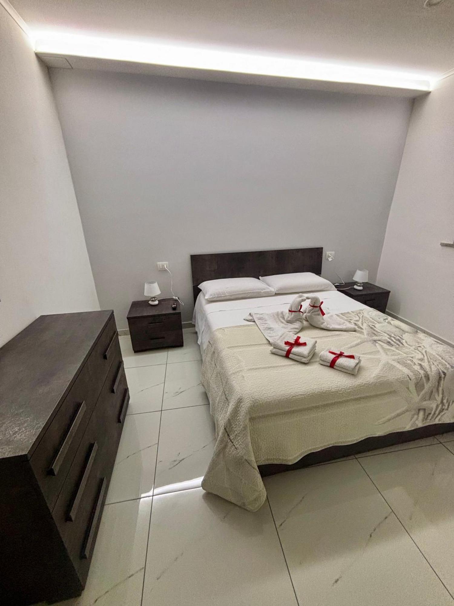 B&B Aria Di Sole نابولي المظهر الخارجي الصورة