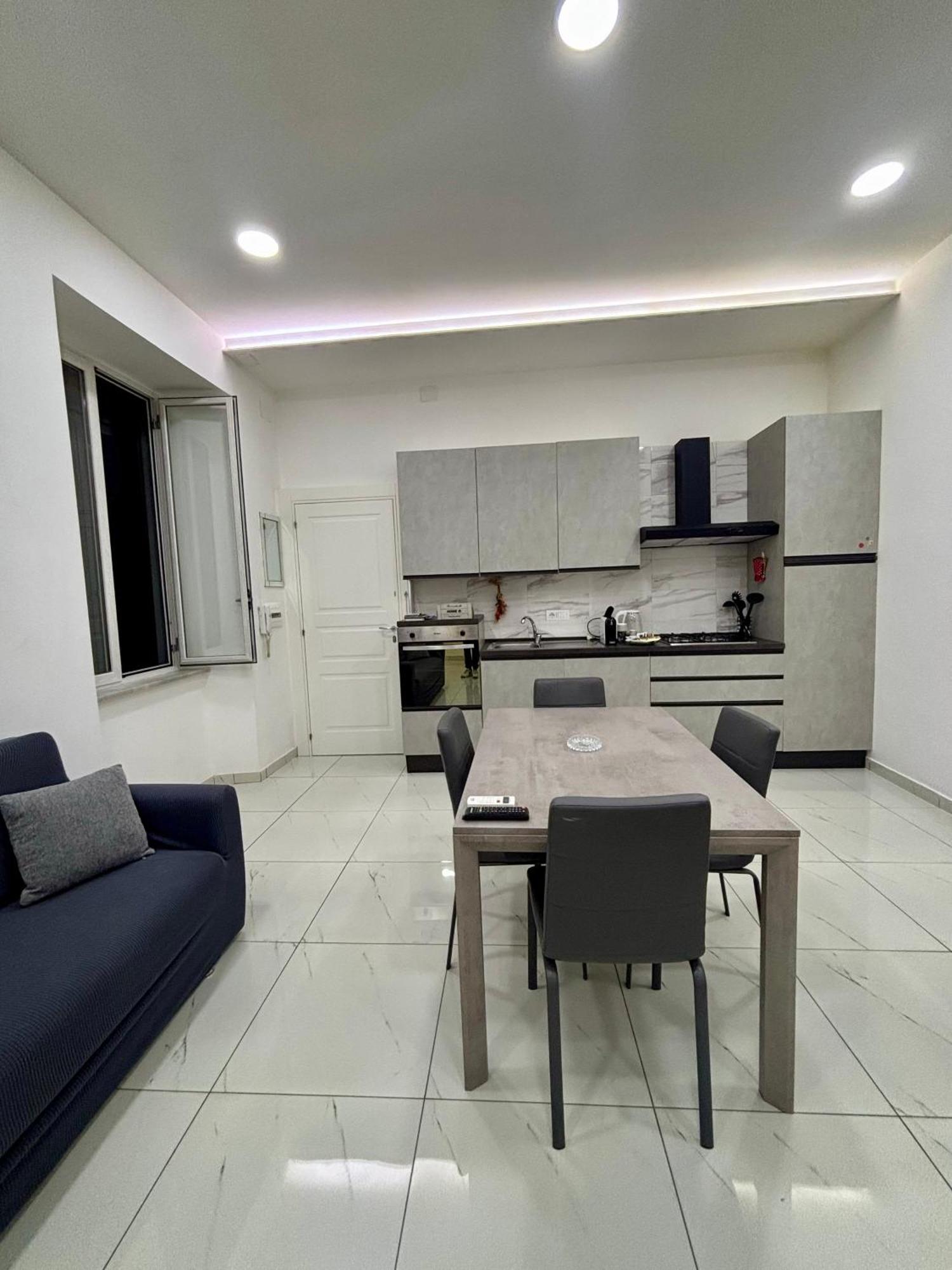 B&B Aria Di Sole نابولي المظهر الخارجي الصورة